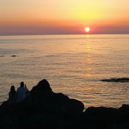 House Lantana 1432 Case de vacanță Pentátion