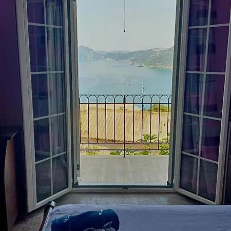 House Lantana 1432 Pentátion